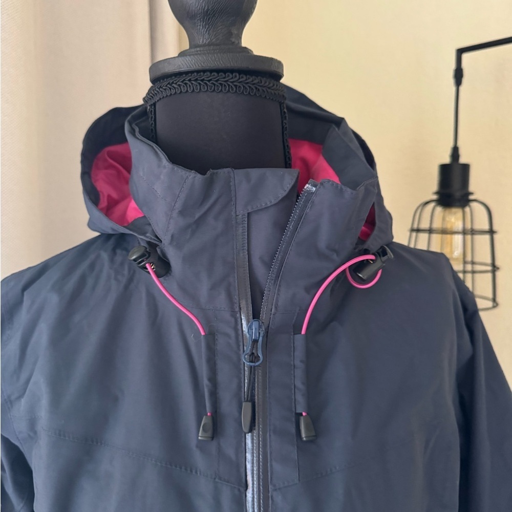 West Marine Demlara Waterproof Windproof Sailing Jacket Women’s Hooded Rain Coat - Picture 3 of 10
